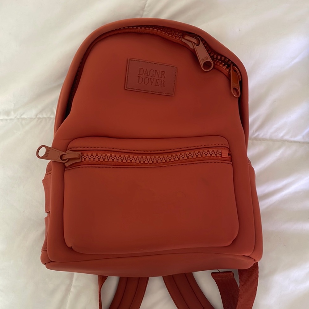 Dagne dover small clay red Dakota